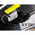 Усилитель AVIS Electronics AVS111 c влагозащищенным пультом управления с креплением на руль и встроенным MP3 плеером